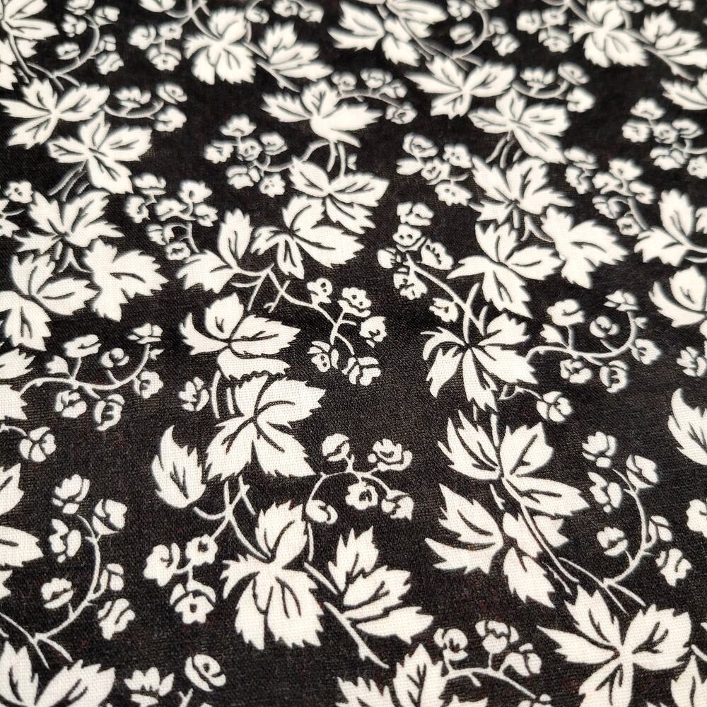 Black White Floral Vine Cotton Fabric 100"x45" Quilting Sewing Material Vintage